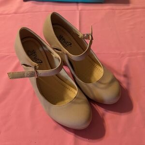 Y-Not? Rosy Taupe ARIEL Pumps